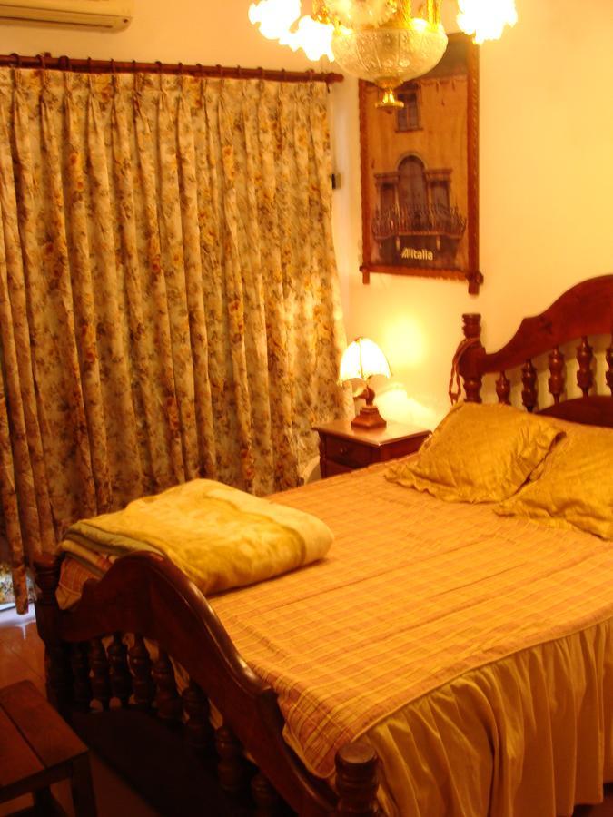 Hotel Aeropuerto Monte Grande Esterno foto